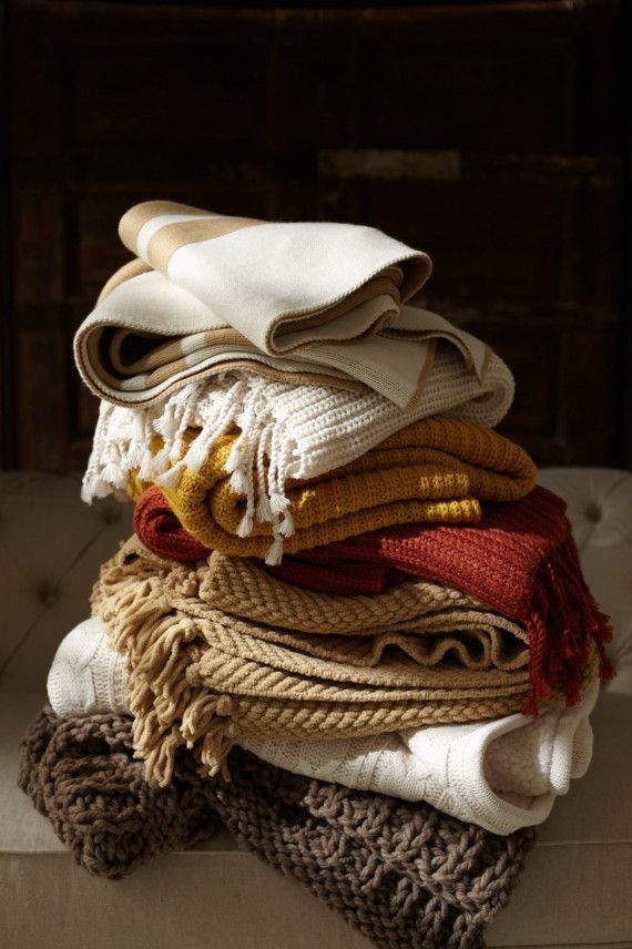 Warm and fuzzy blankets Splendid Habitat